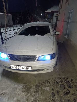 Nissan Maxima A32 kuzf