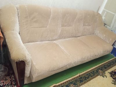 Комплект мягкой мебели б/у возможен торг