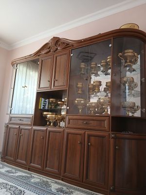 Мебел сотилади..
