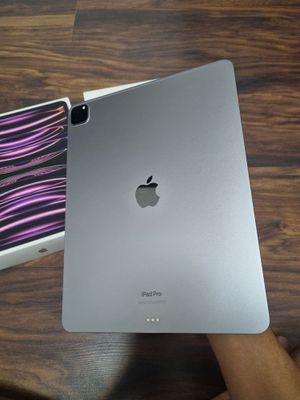 IPad Pro M2 .12.9.inch 6 .Generation 256GB.