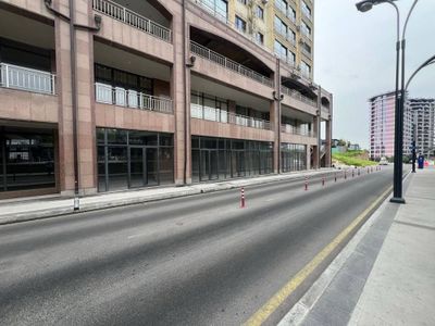 Продаётся нежилое помещения сеул мун 1 линия 8 помещения одном месте