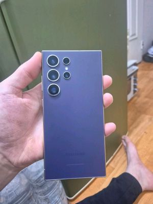 Samsung S24 ultra 12/512 talik