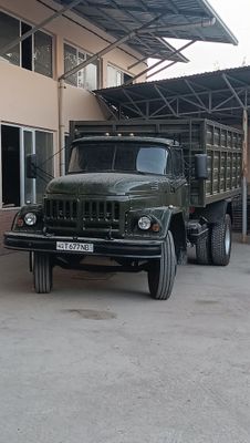 ZIL 131 O’zim haydiman dib yegilgan moshina