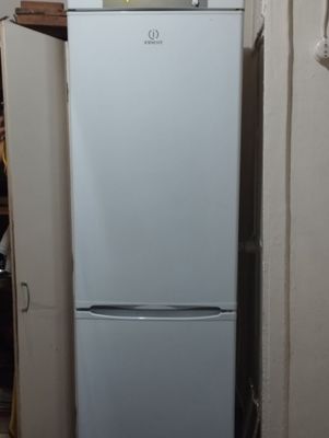 Holadilnik INDESIT