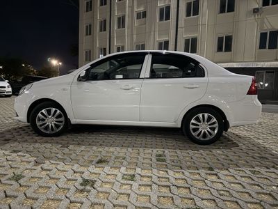 Нексия сотилади механика