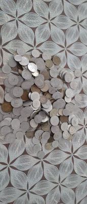 Продам монеты разные,Монголии и другие