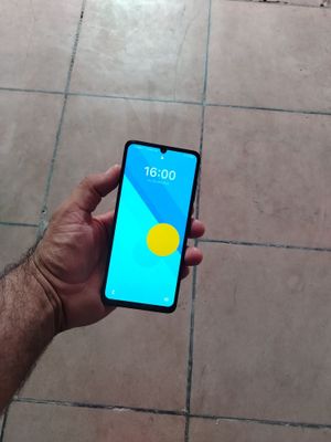 Samsung A 06 holati tiniq hotirasi 128 srocniga sotaman