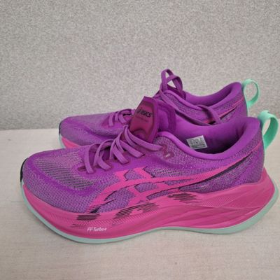 Кроссовки Asics 41.5, 26cm