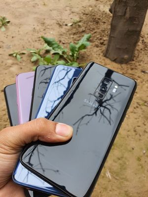 Samsung Galaxy S9 PLUS DUOS. OzU 6/256 GB. Holati zo'r. Garantya bor