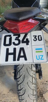 Moto sotiladi holati zo'r