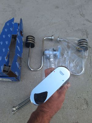 продаётся смеситель grohe