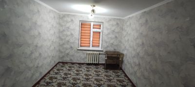 Южнеда акнкалагиский банеса ёнида 2 хонали квартира сотилади