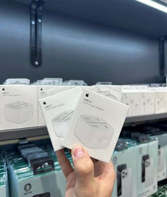 Iphone zaryadka USA adapter apple 20w America