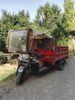 Yilli 2024 probeg 2000 km benzinli