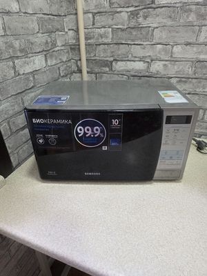 Продаю микровалновою печь Samsung