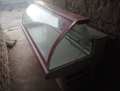 Продам холодильник