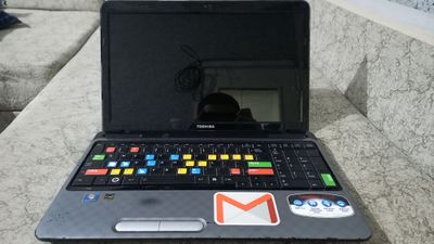 Ноутбук Toshiba Satellite L755