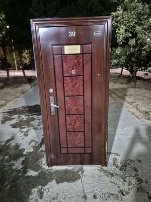 Kocha eshik sotiladi dom uchun
