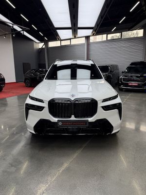 Bmw X7 xDrive40i Facelift 2023