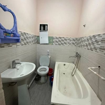 Chilonzorda qizlar yoki yigtlar uchun arenda kvartira