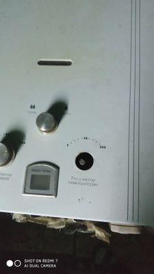 Продам газовую колонку Б/у старые телевизоры и радиозапчасти.