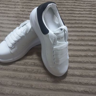 Krasovka McQueen 36 razmer