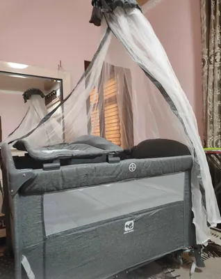 Sotiladi ozgina ishlatilgan manej krovat