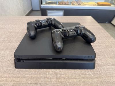 PlayStation 4 silm 1 tb