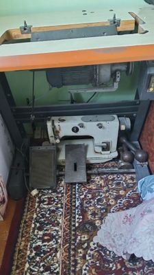 Продается промышленную швейная машинка. 1022М