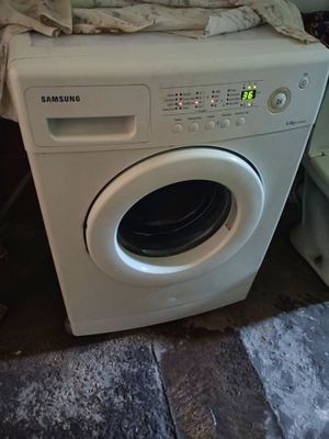 Srochni kir yuvish mashina sotiladi