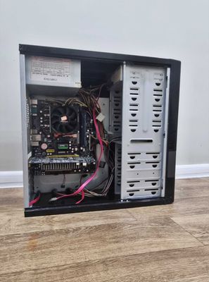 Продаю AMD Athlon II/1gb DDR2/Nvidia GeForce 9600gt/Foxconn socket am2