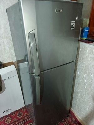LG toza sotiladi