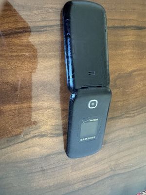 Продам Samsung Gusto 3 — почти новый, срочно