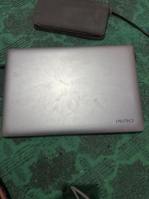 Noutbuk Chuwi Hearbook