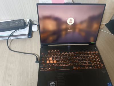 Asus tuf gaming f 16.