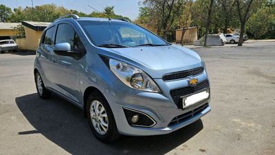 Продаю автомобиль Chevrole Spark 2022
