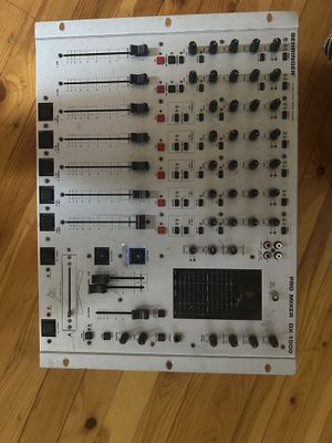 Микшерный пульт Ямаха Dx 1000