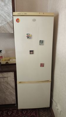 Холодильник Snaige