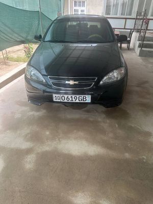 Lacetti 1.8 2010 yil sotiladi jentra qilingan