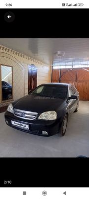 Lasetti 1.8 avtomat sotiladi