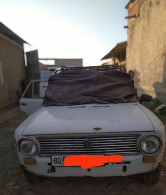 Jiguli 01 srochni sotiladi