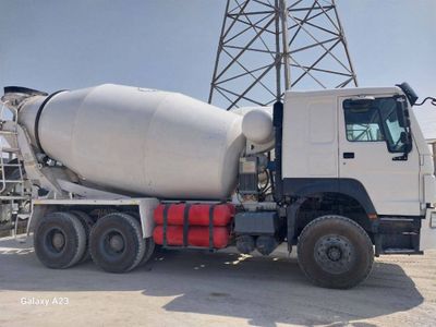 Миксер HOWO 10кублик