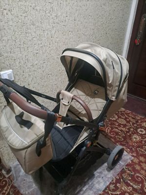 Sifati yaxshi sumka yomgir yopingichi bor yangi.