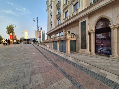 Требуется продавец-консультант в магазин сумок