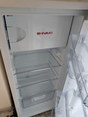 Xolodilnik sotiladi. Shivaki yengi