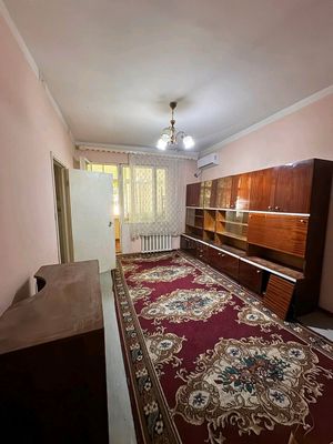 Продаётся Чиланзар 5 2комн. Разделка.
