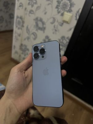 iPhone 13 pro blue