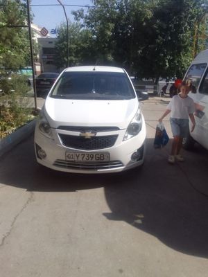 spark 2016 белый 99000km
