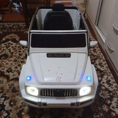 Детская электромашинка G-Class с Bluetooth и пультом