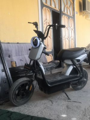 Skuter, holati yaxshi toza